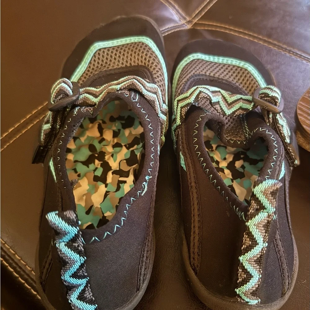 Black and Teal Water‎ Shoes